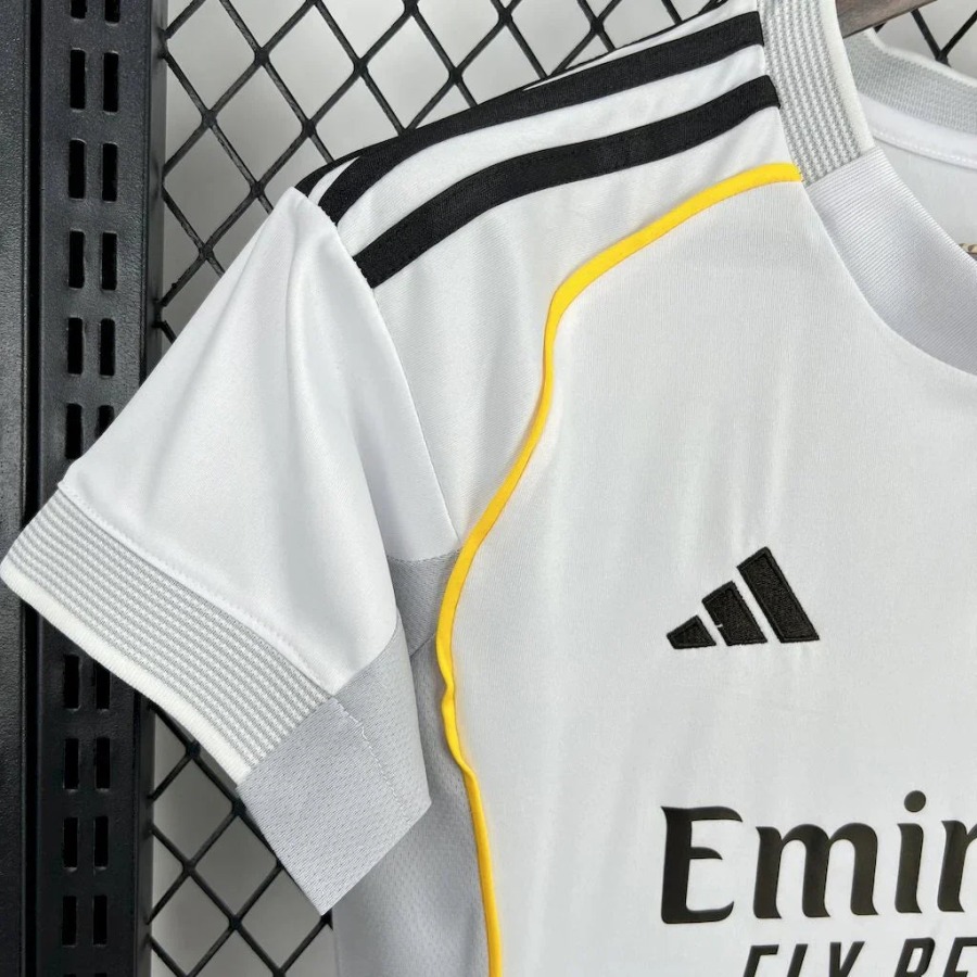 Real Madrid Heimtrikot Damen 2025/26