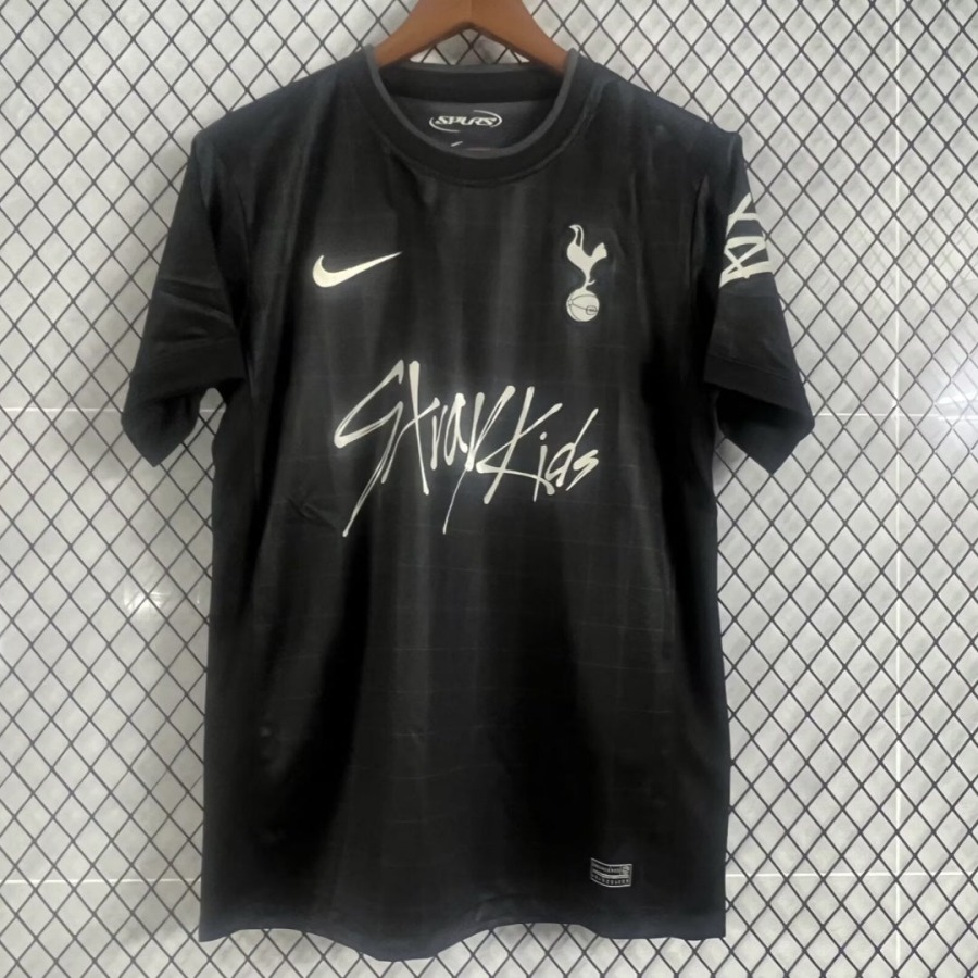 ddf4cc81f3193c07a41d983a5b70d957.jpg Tottenham 25/26 Special Edition Trikot