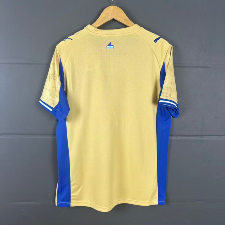 f9419ed2c5884cfff404fbf9dcbb00b3_46d8e10f-d154-4801-982b-62c5057c31ec.png Marseille 2025/26 Fourth Trikot