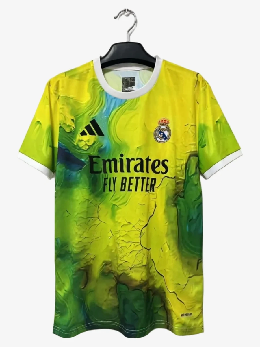maillot-real-madrid-special-jaune-2025-2026 studio v12 Real Madrid Special Gelbes Trikot 2025-2026